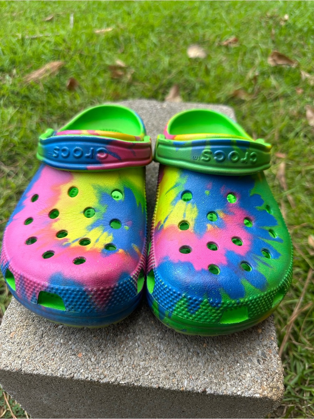 CROCS Kids Tie-Dye Clog in Neon Pink, Blue & Green